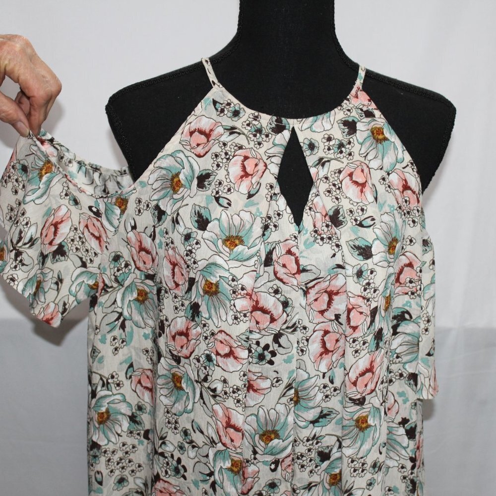 Umgee USA Peek-A-Boo Sleeve Floral Dress - Picture 7 of 8